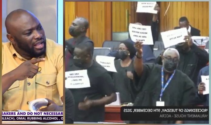 Kpandai Seat Kpandai Seat