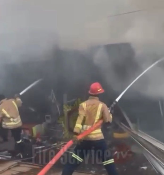 Fire Guts Shops at Madina Zongo Junction Fire Guts Shops at Madina Zongo Junction