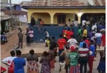 Police arrest 8 suspected National Security operatives over alleged gold theft Police arrest 8 suspected National Security