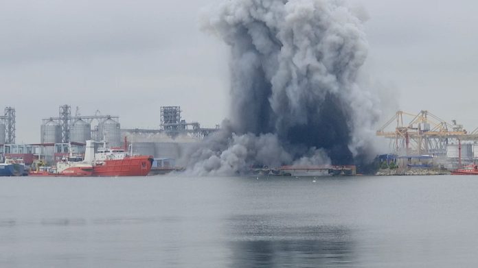 Ukraine Reports Strikes on Ships in Russian-Occupied Waters as Peace Talks Debate Continues