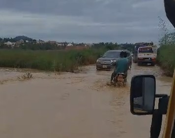 Flooding Cuts Off Manso Akwasiso–Manso Nkran Road