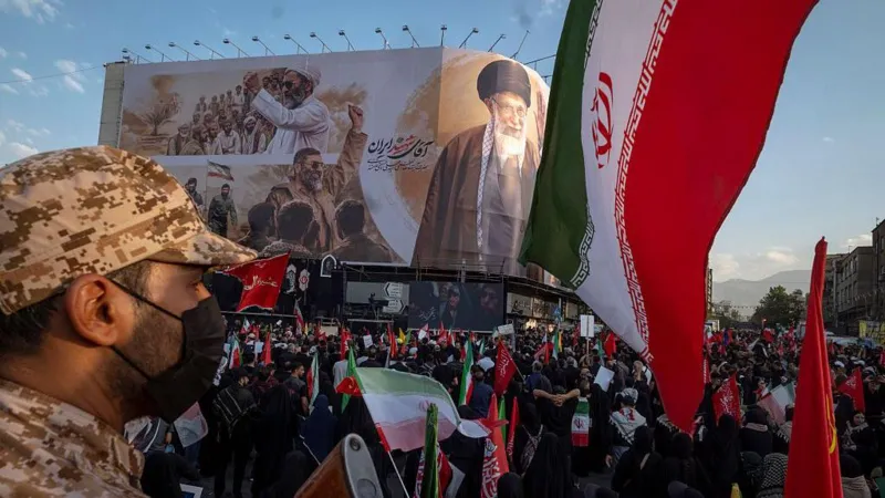 Iran Threatens More Regional Trade Route Closures as US Launches Fresh Strikes